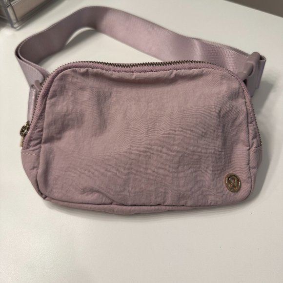 Lululemon Everywhere Belt Bag *1L Antoinette - Picture 5 of 6